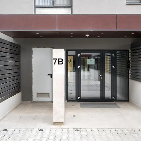 Whispering Shelter I 1 Bedroom Apt In Aviatiei With Free Parking بوخارست