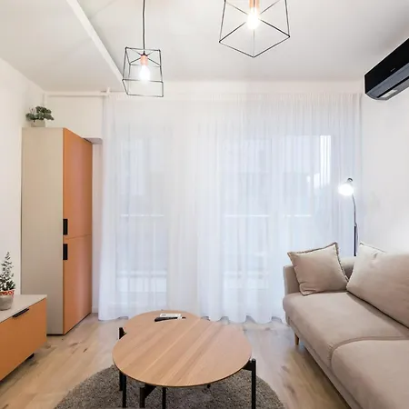 Whispering Shelter I 1 Bedroom Apt In Aviatiei With Free Parking