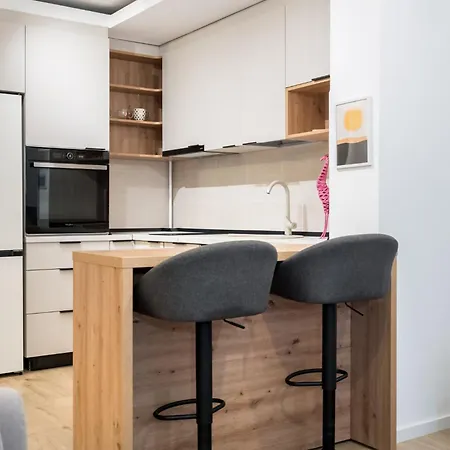 شقة Whispering Shelter I 1 Bedroom Apt In Aviatiei With Free Parking *