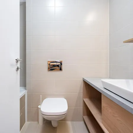 شقة Whispering Shelter I 1 Bedroom Apt In Aviatiei With Free Parking