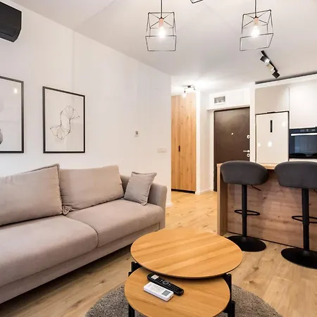 Whispering Shelter I 1 Bedroom Apt In Aviatiei With Free Parking *