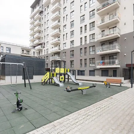 Whispering Shelter I 1 Bedroom Apt In Aviatiei With Free Parking * بوخارست
